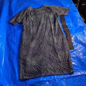 Club Monaco Women's Dress Size 00 Nazy Blue Green Scale Short Sleeve